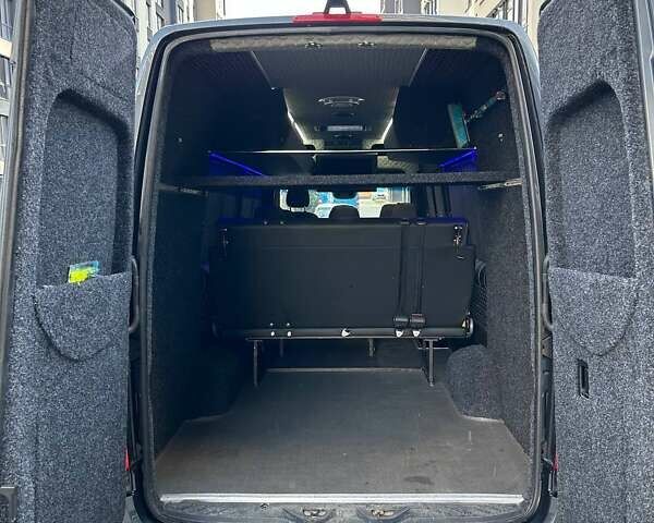 Серый Мерседес Sprinter, объемом двигателя 2.14 л и пробегом 429 тыс. км за 35800 $, фото 64 на Automoto.ua