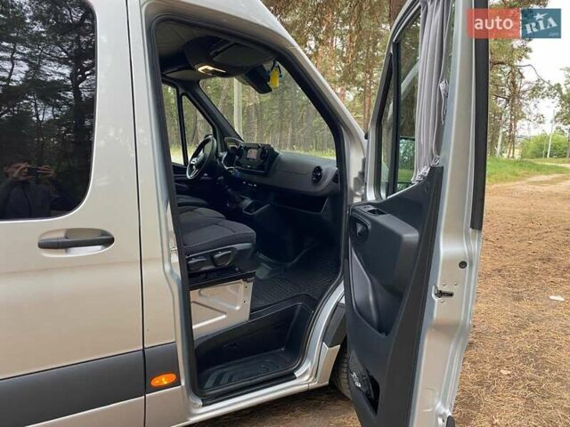 Серый Мерседес Sprinter, объемом двигателя 2.14 л и пробегом 72 тыс. км за 39990 $, фото 9 на Automoto.ua