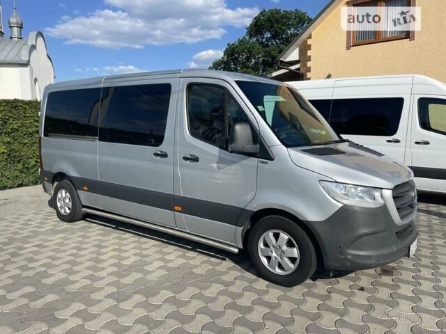 Серый Мерседес Sprinter, объемом двигателя 2.14 л и пробегом 135 тыс. км за 37755 $, фото 2 на Automoto.ua