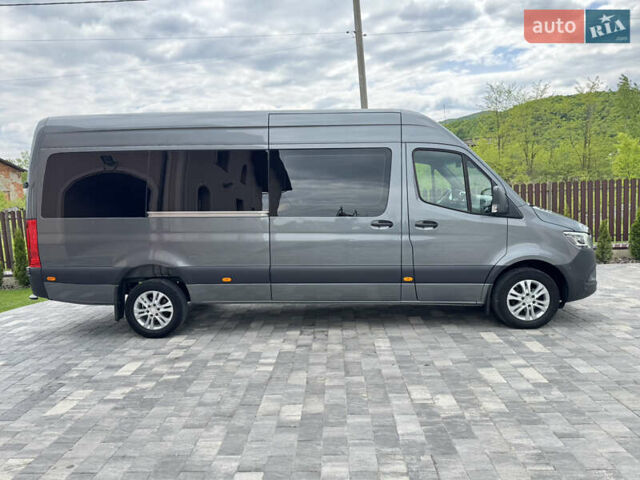 Серый Мерседес Sprinter, объемом двигателя 2.99 л и пробегом 190 тыс. км за 55900 $, фото 4 на Automoto.ua