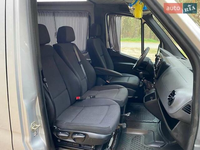 Серый Мерседес Sprinter, объемом двигателя 2.14 л и пробегом 72 тыс. км за 39990 $, фото 15 на Automoto.ua