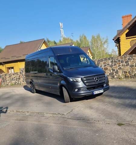 Сірий Мерседес Sprinter, об'ємом двигуна 0 л та пробігом 230 тис. км за 60344 $, фото 1 на Automoto.ua