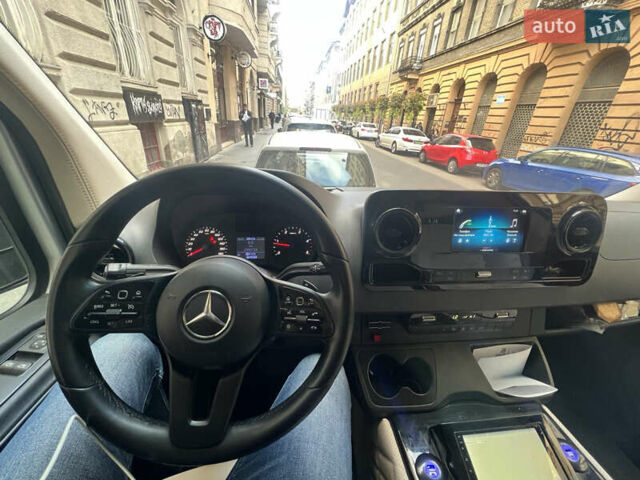 Серый Мерседес Sprinter, объемом двигателя 2.14 л и пробегом 299 тыс. км за 64999 $, фото 6 на Automoto.ua