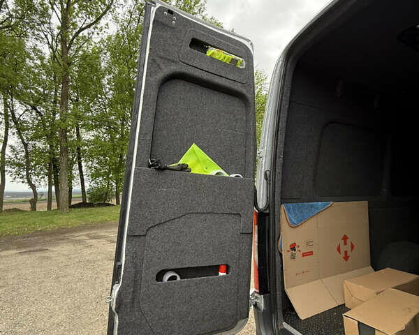 Сірий Мерседес Sprinter, об'ємом двигуна 2.99 л та пробігом 387 тис. км за 70872 $, фото 15 на Automoto.ua