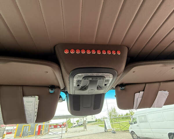 Сірий Мерседес Sprinter, об'ємом двигуна 2.99 л та пробігом 387 тис. км за 70872 $, фото 37 на Automoto.ua