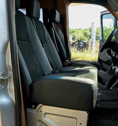 Сірий Мерседес Sprinter, об'ємом двигуна 2 л та пробігом 500 тис. км за 37500 $, фото 26 на Automoto.ua