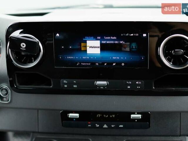 Серый Мерседес Sprinter, объемом двигателя 3 л и пробегом 135 тыс. км за 49900 $, фото 3 на Automoto.ua