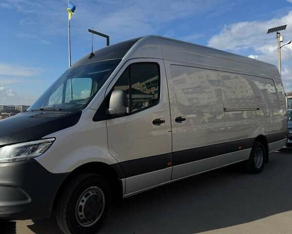 Серый Мерседес Sprinter, объемом двигателя 2.99 л и пробегом 398 тыс. км за 62401 $, фото 9 на Automoto.ua
