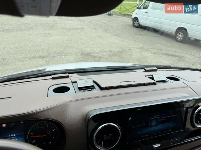 Сірий Мерседес Sprinter, об'ємом двигуна 2.99 л та пробігом 387 тис. км за 70872 $, фото 42 на Automoto.ua