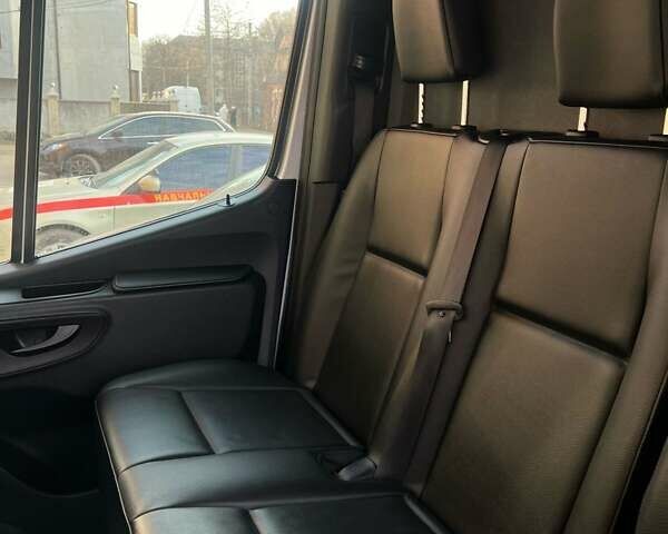 Серый Мерседес Sprinter, объемом двигателя 2.99 л и пробегом 398 тыс. км за 62401 $, фото 29 на Automoto.ua