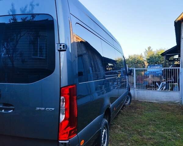 Серый Мерседес Sprinter, объемом двигателя 2 л и пробегом 73 тыс. км за 33362 $, фото 9 на Automoto.ua