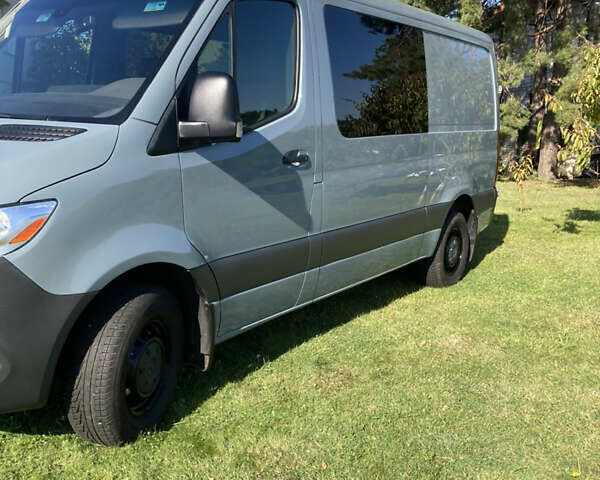 Сірий Мерседес Sprinter, об'ємом двигуна 2 л та пробігом 24 тис. км за 29700 $, фото 5 на Automoto.ua