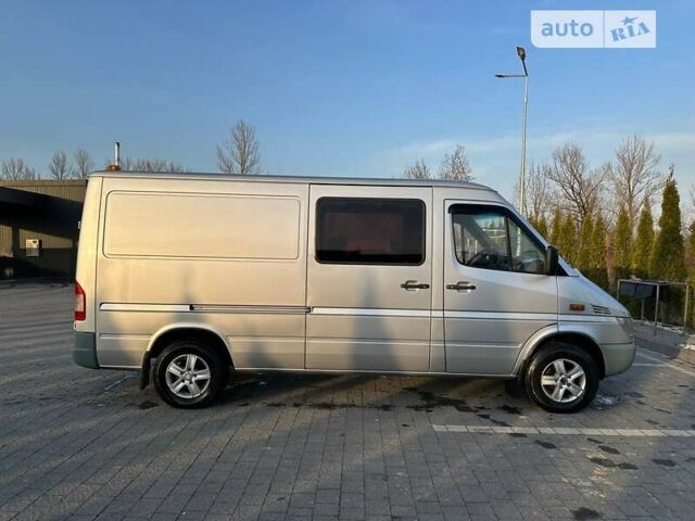 Серый Мерседес Sprinter, объемом двигателя 2.15 л и пробегом 192 тыс. км за 11200 $, фото 11 на Automoto.ua