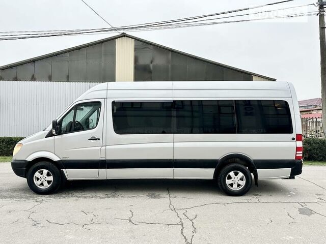 Серый Мерседес Sprinter, объемом двигателя 3 л и пробегом 323 тыс. км за 23800 $, фото 1 на Automoto.ua