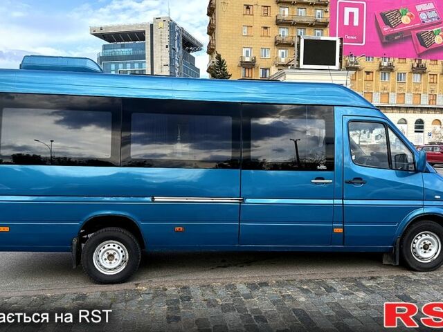 Мерседес Sprinter 1998 в Харькове на Automoto.ua Синий Мерседес Sprinter, объемом двигателя 2.9 л и пробегом 500 тыс. км за 9600 $, фото 4 на Automoto.ua