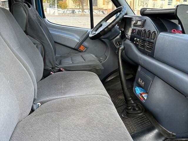 Мерседес Sprinter 1998 в Харькове на Automoto.ua Синий Мерседес Sprinter, объемом двигателя 2.9 л и пробегом 500 тыс. км за 9600 $, фото 7 на Automoto.ua
