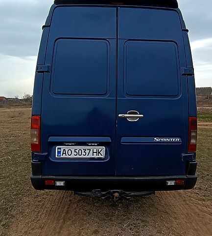 Синий Мерседес Sprinter, объемом двигателя 22 л и пробегом 0 тыс. км за 9600 $, фото 10 на Automoto.ua