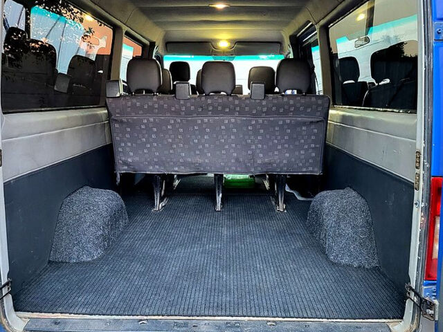 Синій Мерседес Sprinter, об'ємом двигуна 2 л та пробігом 240 тис. км за 8000 $, фото 8 на Automoto.ua