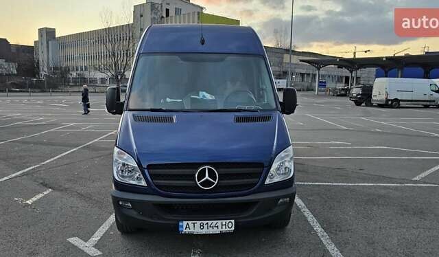 Синий Мерседес Sprinter, объемом двигателя 3 л и пробегом 652 тыс. км за 22500 $, фото 10 на Automoto.ua