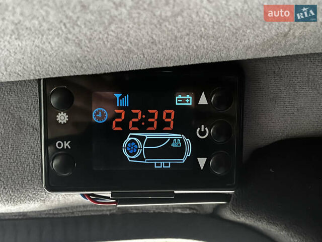 Синій Мерседес Sprinter, об'ємом двигуна 2.69 л та пробігом 492 тис. км за 12300 $, фото 20 на Automoto.ua