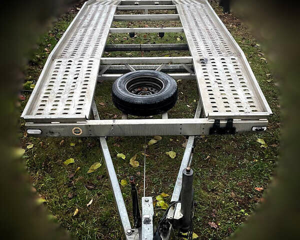 Синий Мерседес Sprinter, объемом двигателя 2.15 л и пробегом 378 тыс. км за 15000 $, фото 21 на Automoto.ua