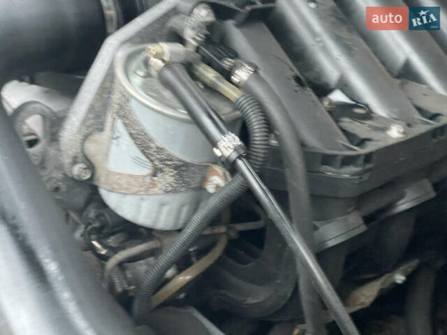 Синий Мерседес Sprinter, объемом двигателя 2.15 л и пробегом 378 тыс. км за 15000 $, фото 20 на Automoto.ua