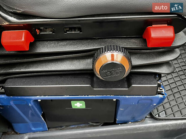 Синій Мерседес Sprinter, об'ємом двигуна 2.69 л та пробігом 492 тис. км за 12300 $, фото 23 на Automoto.ua