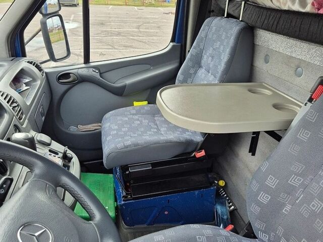 Синій Мерседес Sprinter, об'ємом двигуна 2.69 л та пробігом 436 тис. км за 15500 $, фото 11 на Automoto.ua