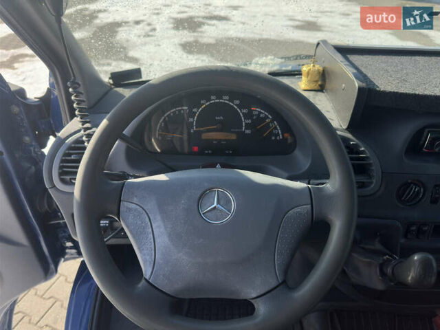 Синій Мерседес Sprinter, об'ємом двигуна 2.7 л та пробігом 210 тис. км за 15300 $, фото 23 на Automoto.ua