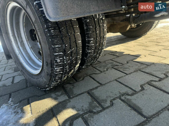 Синій Мерседес Sprinter, об'ємом двигуна 2.7 л та пробігом 210 тис. км за 15300 $, фото 33 на Automoto.ua