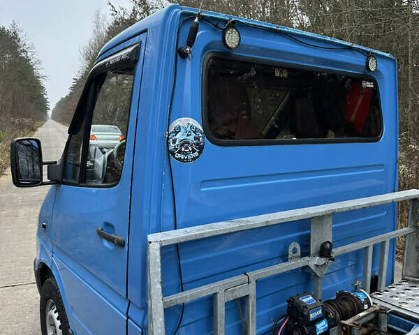 Синий Мерседес Sprinter, объемом двигателя 2.15 л и пробегом 754 тыс. км за 10500 $, фото 6 на Automoto.ua