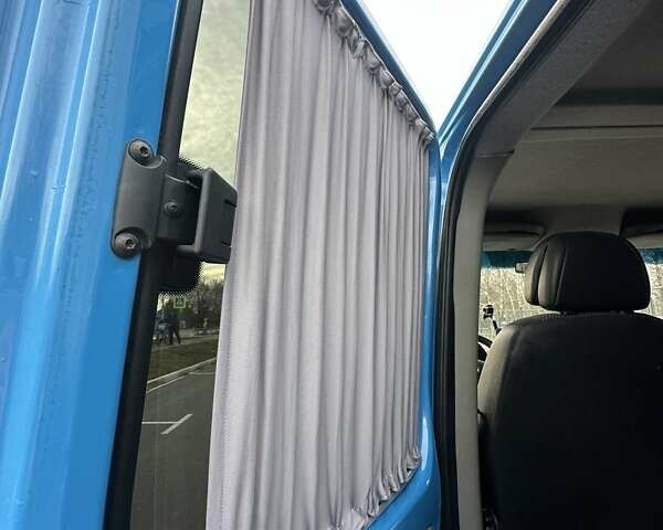 Синій Мерседес Sprinter, об'ємом двигуна 2.15 л та пробігом 528 тис. км за 22800 $, фото 27 на Automoto.ua