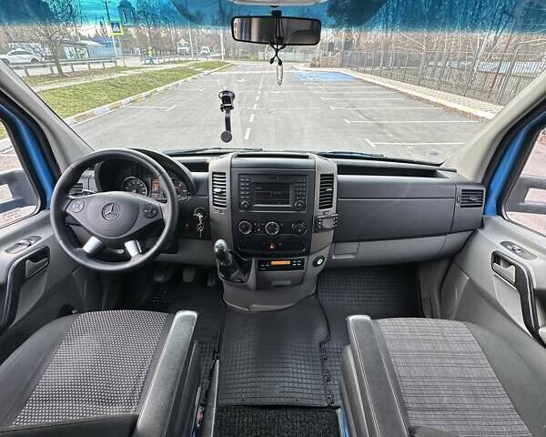 Синій Мерседес Sprinter, об'ємом двигуна 2.15 л та пробігом 528 тис. км за 22800 $, фото 32 на Automoto.ua