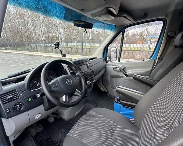 Синій Мерседес Sprinter, об'ємом двигуна 2.15 л та пробігом 528 тис. км за 22800 $, фото 23 на Automoto.ua