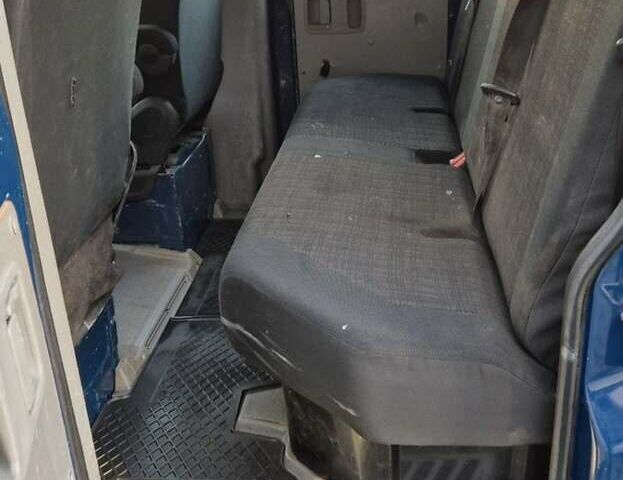 Синий Мерседес Sprinter, объемом двигателя 2.15 л и пробегом 620 тыс. км за 13500 $, фото 4 на Automoto.ua