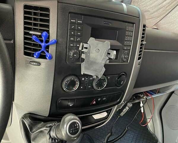 Синий Мерседес Sprinter, объемом двигателя 3 л и пробегом 359 тыс. км за 26700 $, фото 21 на Automoto.ua