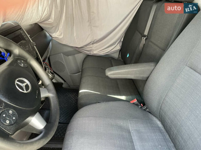 Синий Мерседес Sprinter, объемом двигателя 3 л и пробегом 359 тыс. км за 26700 $, фото 15 на Automoto.ua