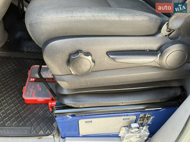 Синий Мерседес Sprinter, объемом двигателя 3 л и пробегом 359 тыс. км за 26700 $, фото 20 на Automoto.ua