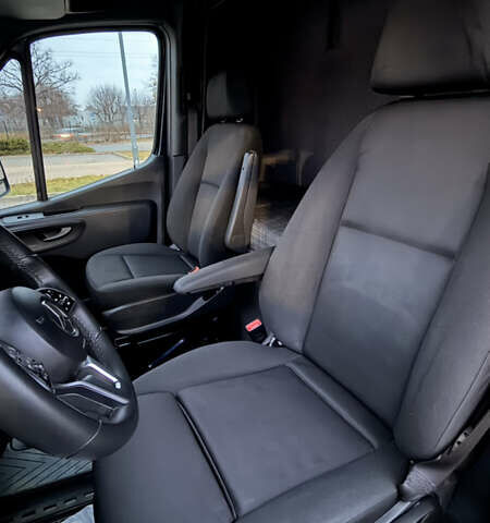 Синий Мерседес Sprinter, объемом двигателя 3 л и пробегом 850 тыс. км за 22222 $, фото 12 на Automoto.ua