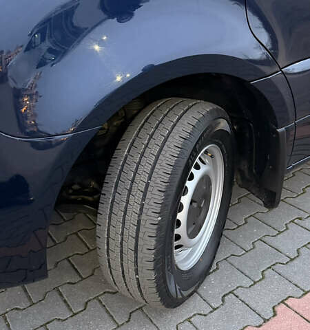 Синий Мерседес Sprinter, объемом двигателя 3 л и пробегом 850 тыс. км за 22222 $, фото 1 на Automoto.ua