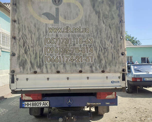 Синий Мерседес Sprinter, объемом двигателя 3.22 л и пробегом 750 тыс. км за 15300 $, фото 3 на Automoto.ua