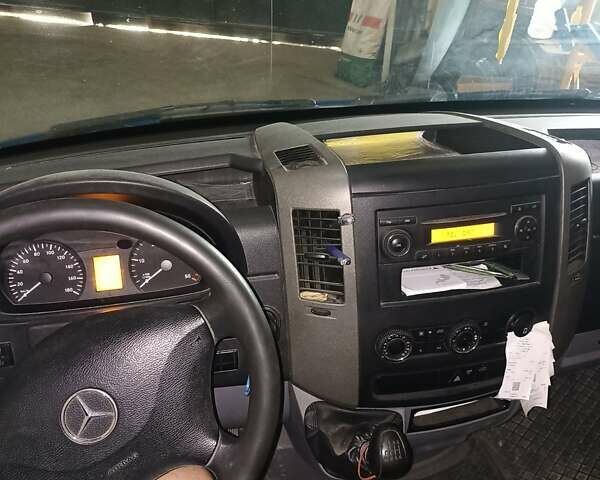 Синій Мерседес Sprinter, об'ємом двигуна 2.14 л та пробігом 354 тис. км за 15500 $, фото 6 на Automoto.ua