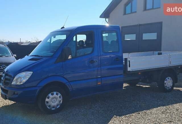 Синий Мерседес Sprinter, объемом двигателя 2.2 л и пробегом 199 тыс. км за 16900 $, фото 37 на Automoto.ua
