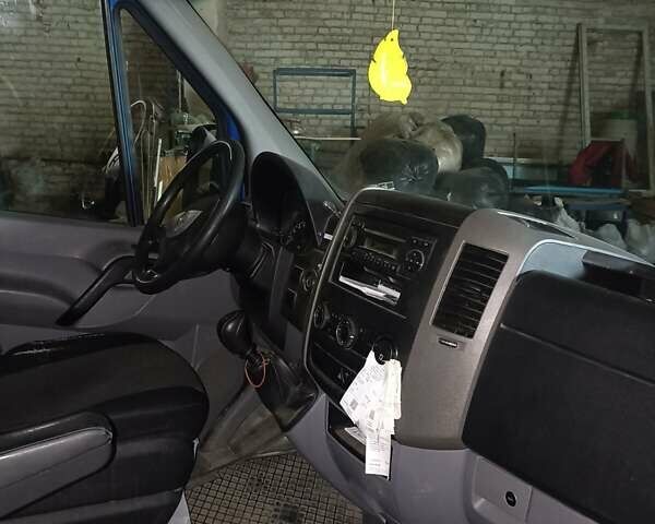 Синій Мерседес Sprinter, об'ємом двигуна 2.14 л та пробігом 354 тис. км за 15500 $, фото 4 на Automoto.ua