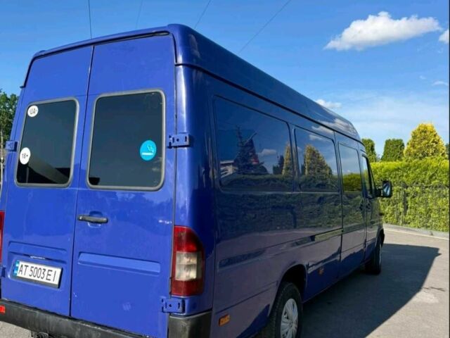 Синий Мерседес Sprinter, объемом двигателя 2.7 л и пробегом 503 тыс. км за 8600 $, фото 7 на Automoto.ua
