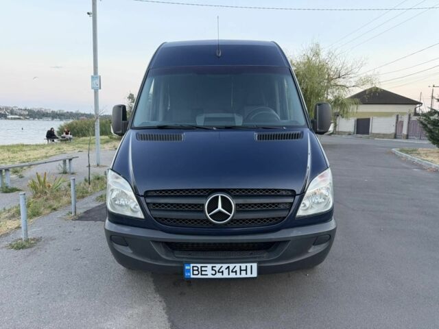 Синий Мерседес Sprinter, объемом двигателя 2.2 л и пробегом 296 тыс. км за 17029 $, фото 7 на Automoto.ua
