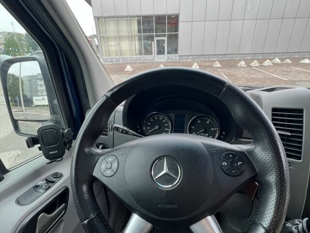 Синий Мерседес Sprinter, объемом двигателя 2.1 л и пробегом 543 тыс. км за 22964 $, фото 10 на Automoto.ua