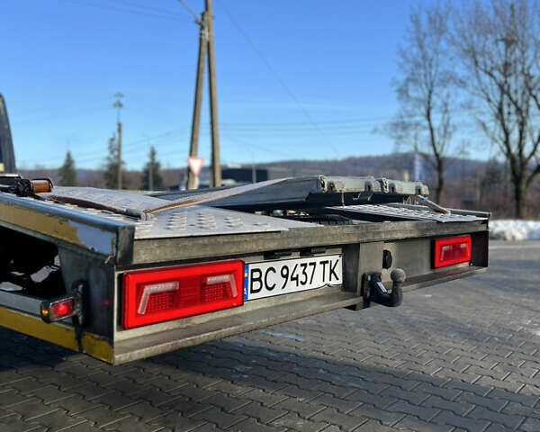 Синий Мерседес Sprinter, объемом двигателя 2.69 л и пробегом 388 тыс. км за 11300 $, фото 12 на Automoto.ua