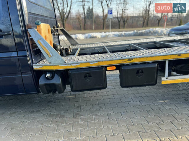 Синий Мерседес Sprinter, объемом двигателя 2.69 л и пробегом 388 тыс. км за 11300 $, фото 14 на Automoto.ua