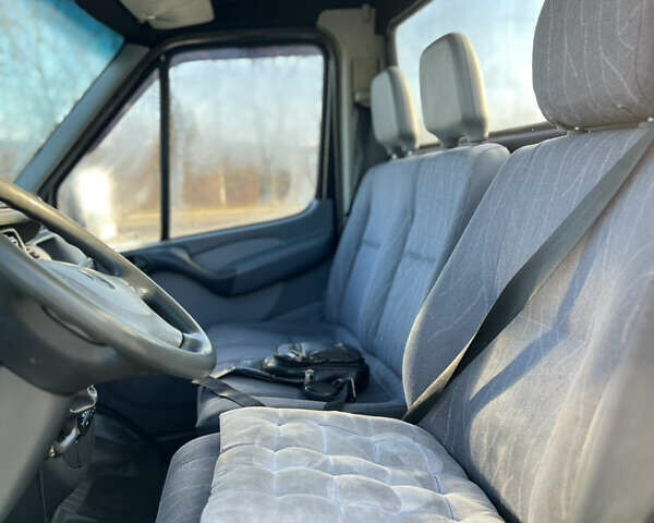 Синий Мерседес Sprinter, объемом двигателя 2.69 л и пробегом 388 тыс. км за 11300 $, фото 23 на Automoto.ua